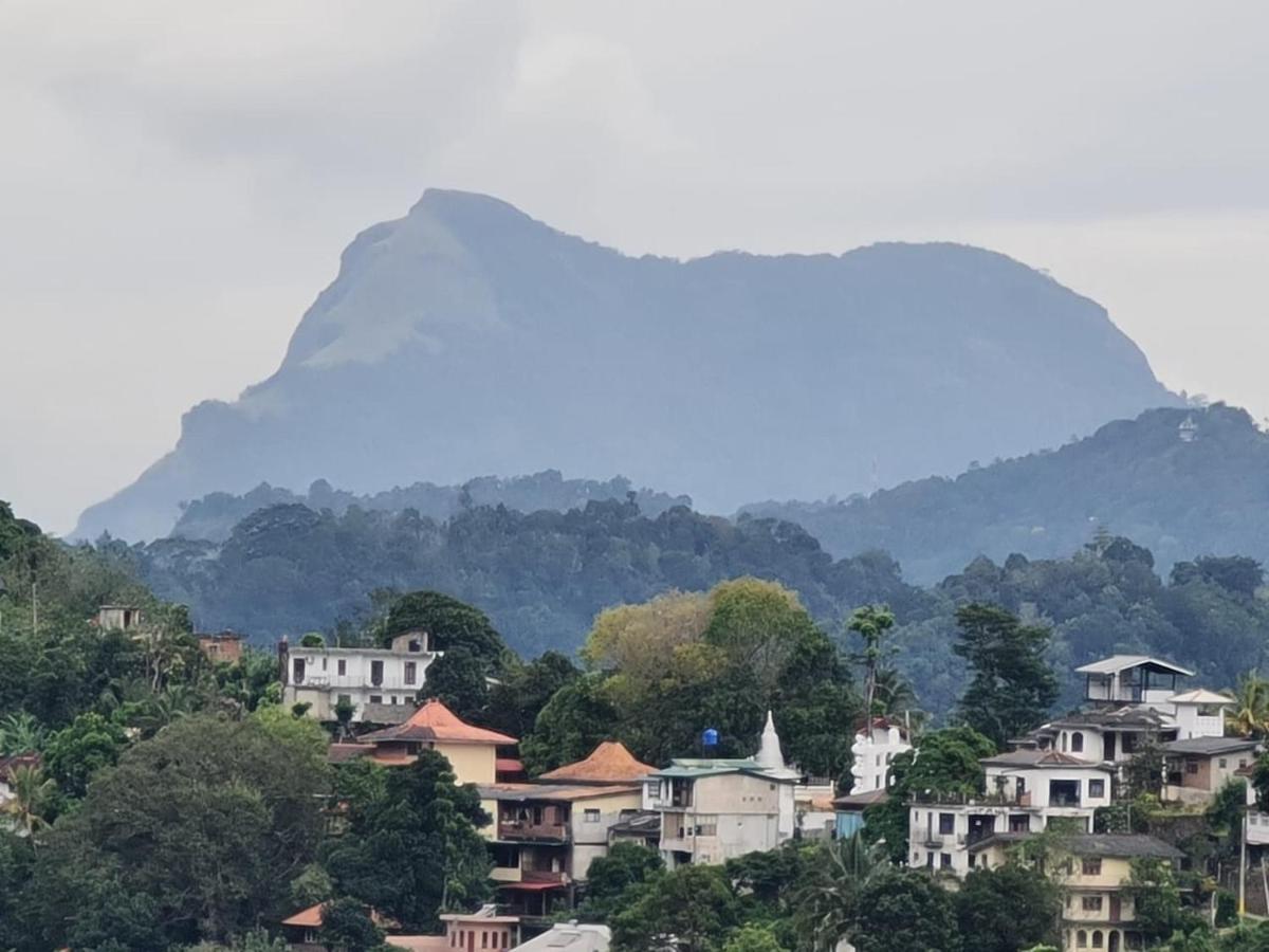 The Heaven'S Villa Kandy Exterior photo