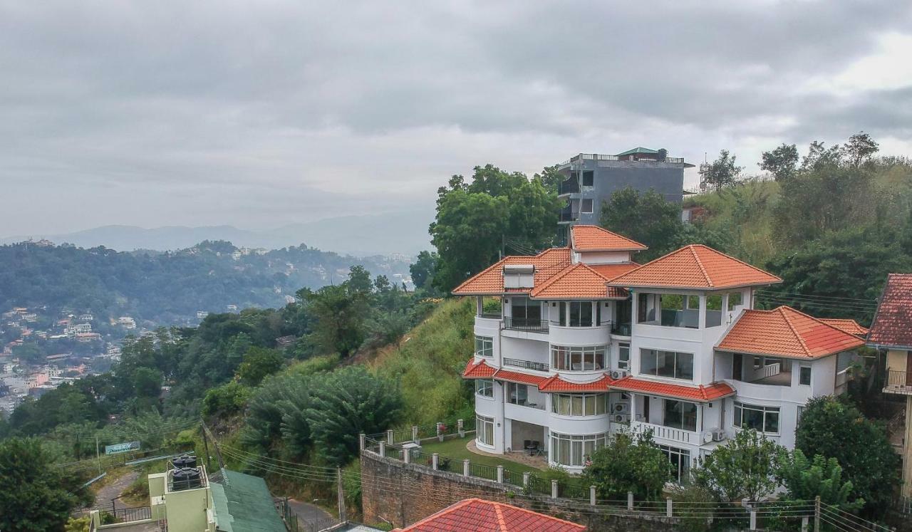 The Heaven'S Villa Kandy Exterior photo